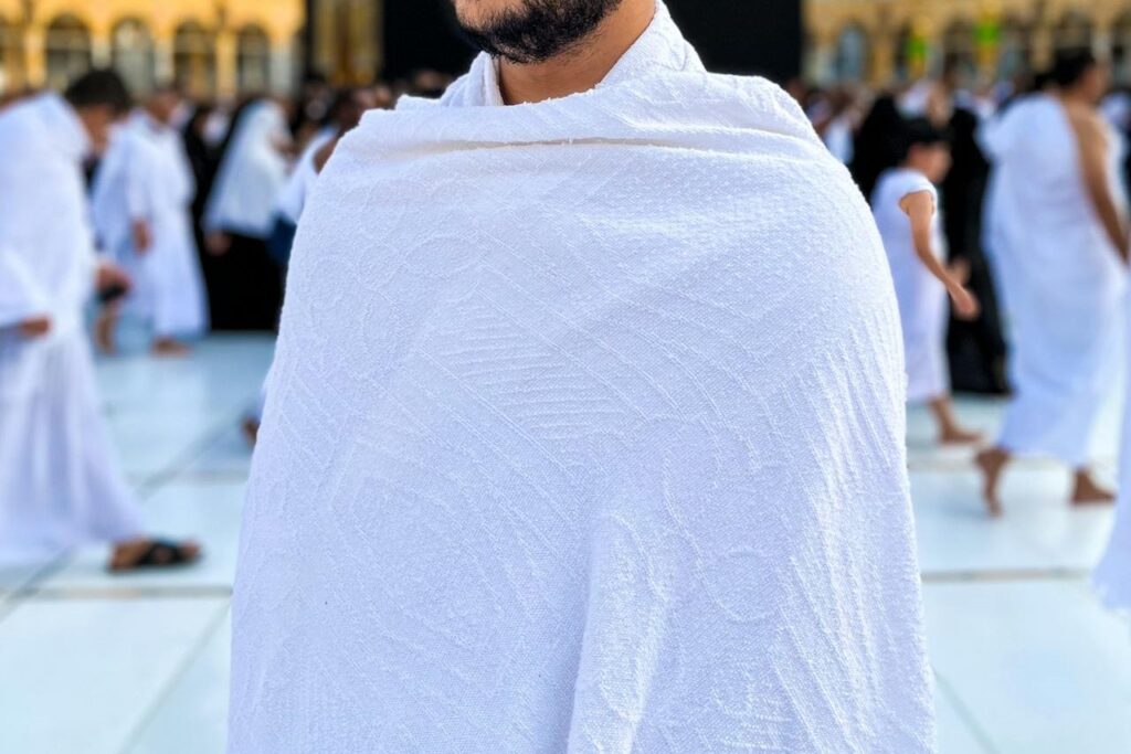 How to Wear Ihram for hajj & Umrah? A complete guide | KQ