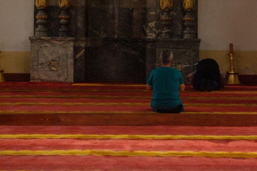 Man performing Ishraaq