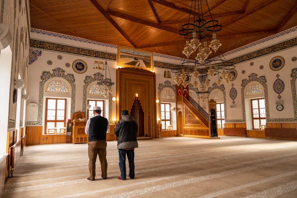 smoking is makrooh in mosque